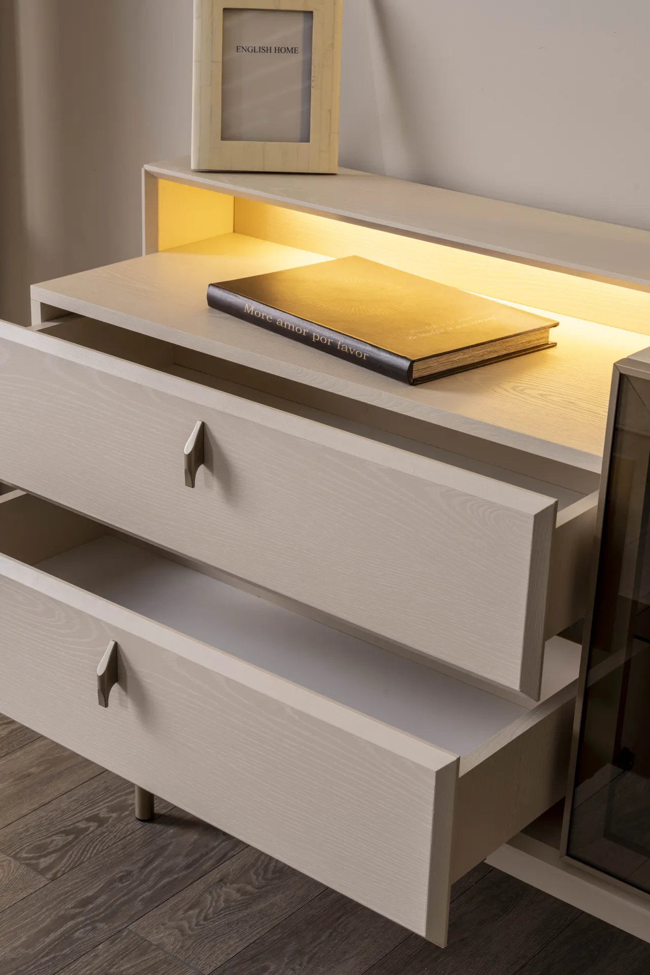 Vi̇ral Yemek Odası