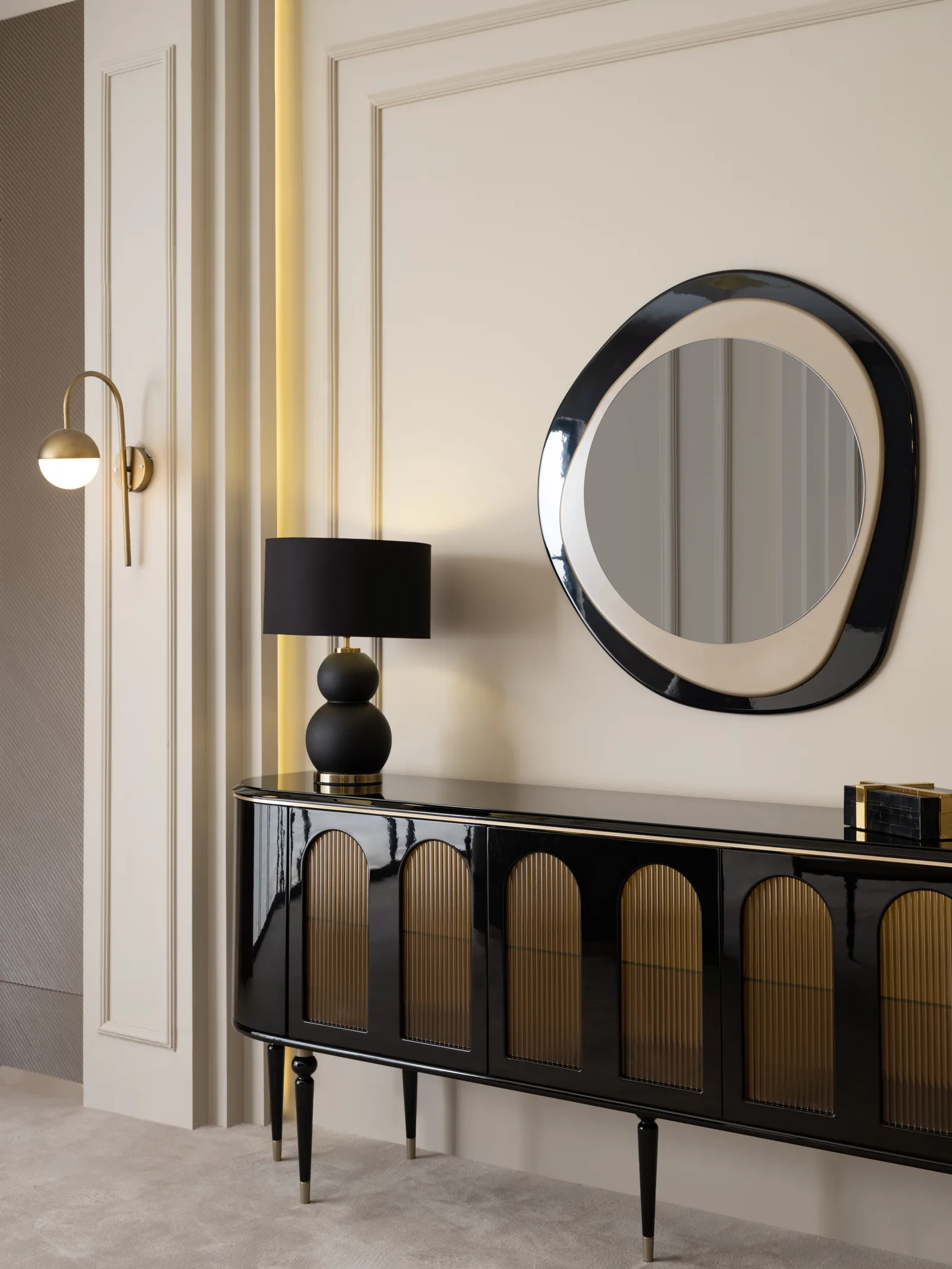 Granada Mirror