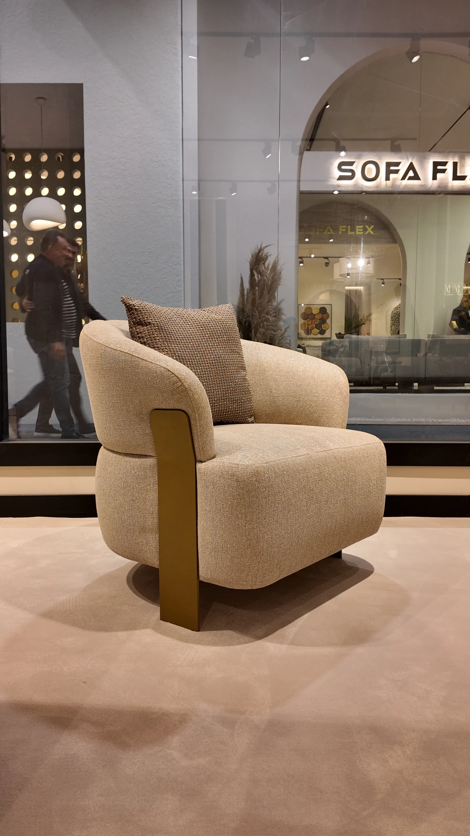 Massimo Armchair