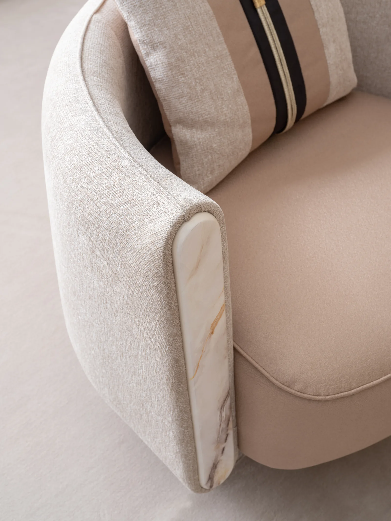 Nobel Armchair - 3