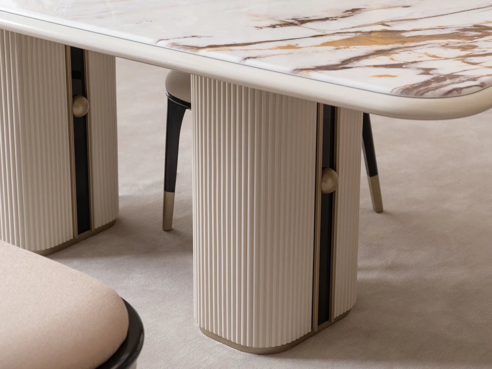 Nobel Dining Table - 4