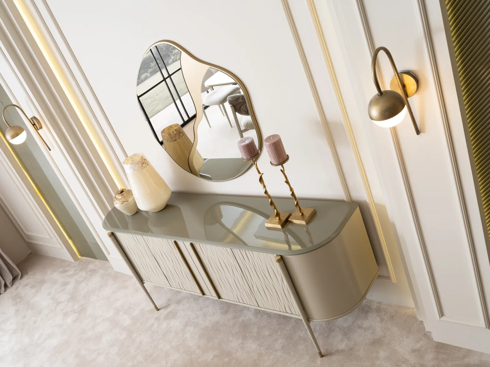 Velora Mirror