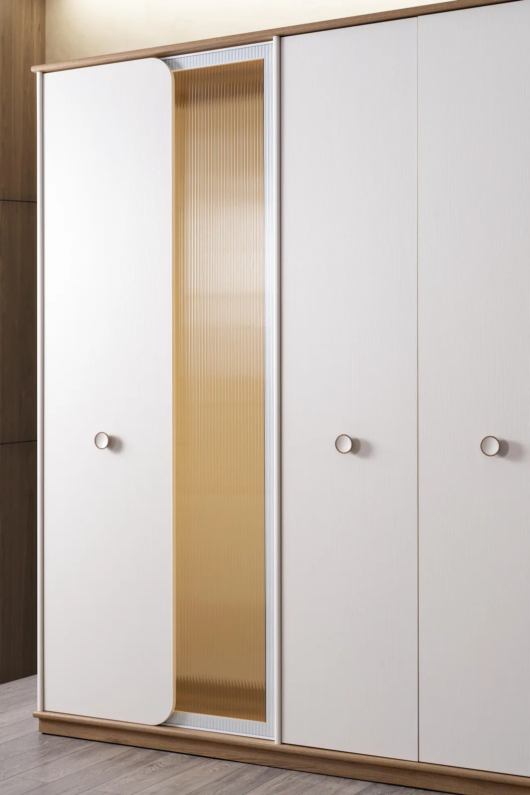 Virjin Wardrobe
